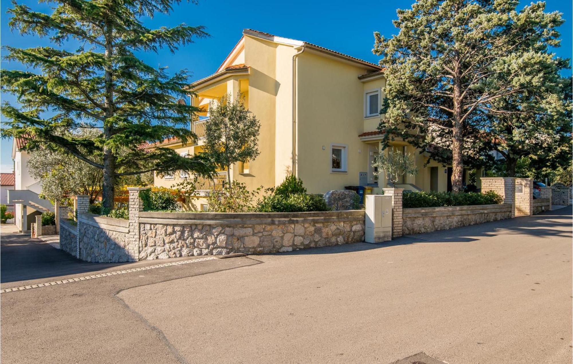 Nice Apartment In Krk With House Sea View Veglia Exterior foto